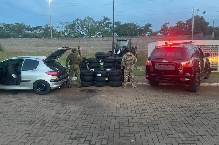 BPFRON apreende armas e carga de pneus contrabandeados em Francisco Alves