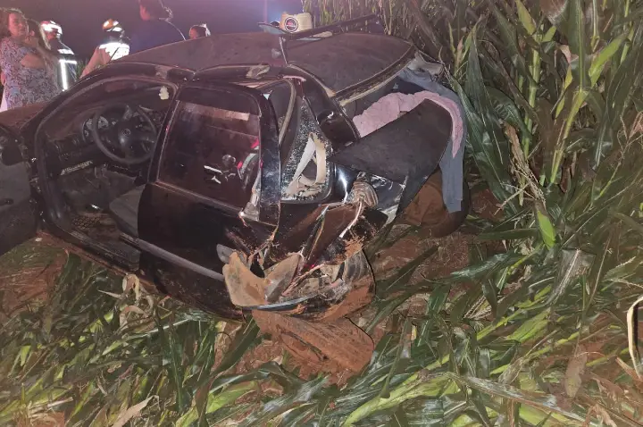 Colisão traseira entre Corsa e Saveiro deixa um ferido na PR-364 entre Palotina e Terra Roxa