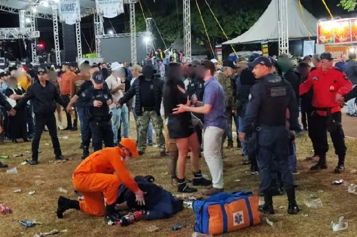 Homem é morto a tiros no meio da Festa das Nações, em Mundo Novo