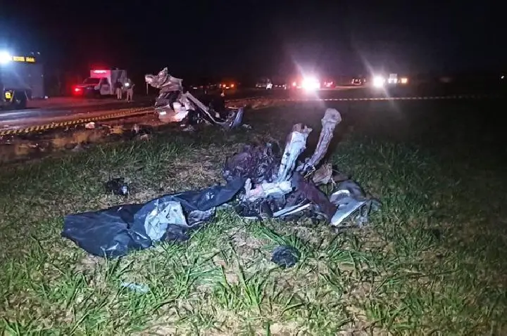 Jovem morre em colisão frontal na PR-182 em Toledo