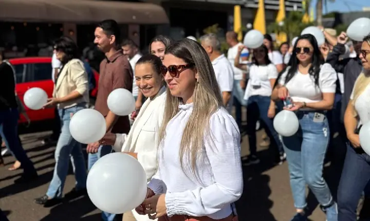 Terra Roxa realizou 3ª Caminhada do Meio-Dia em memória às vítimas de feminicídio