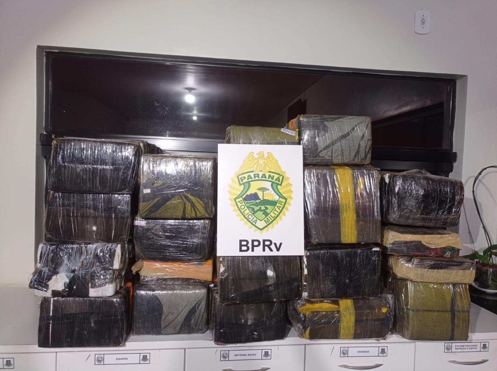Francisco Alves - BPRv realiza grande apreensão de maconha na PRc-272