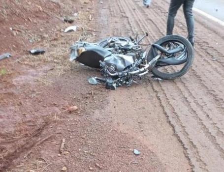 Motociclista fica gravemente ferido ao colidir com caminhão na PR 182 entre Palotina e Maripá