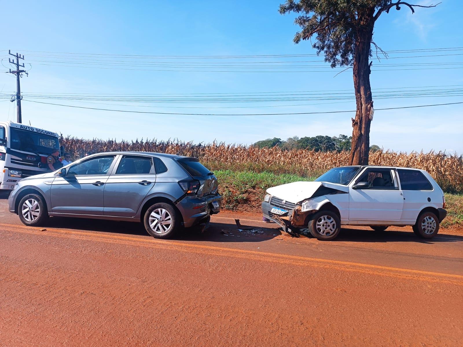 Palotina - Engavetamento envolve caminhão e três carros