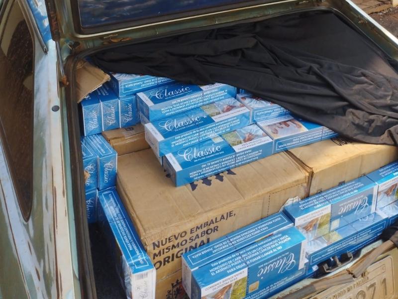 PM de Guaíra prende dois homens com carro carregado de cigarros