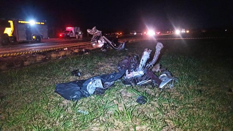Jovem morre em colisão frontal na PR-182 em Toledo