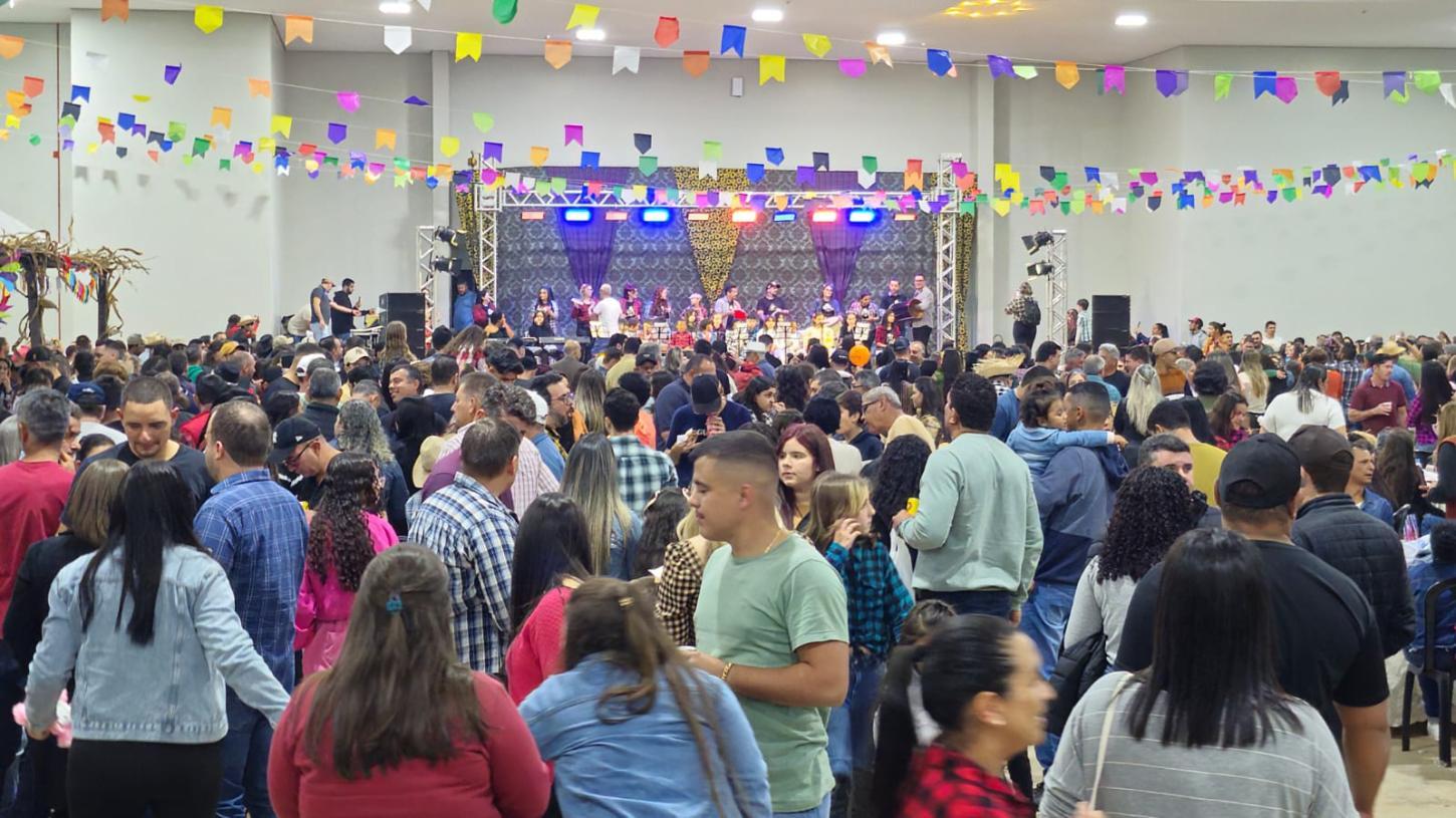 Terra Roxa realiza com sucesso a 1ª JuliTerra com grande participação da população