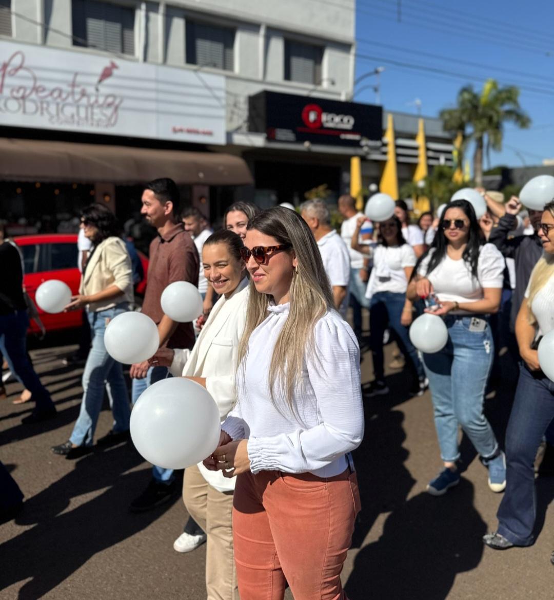Terra Roxa realizou 3ª Caminhada do Meio-Dia em memória às vítimas de feminicídio